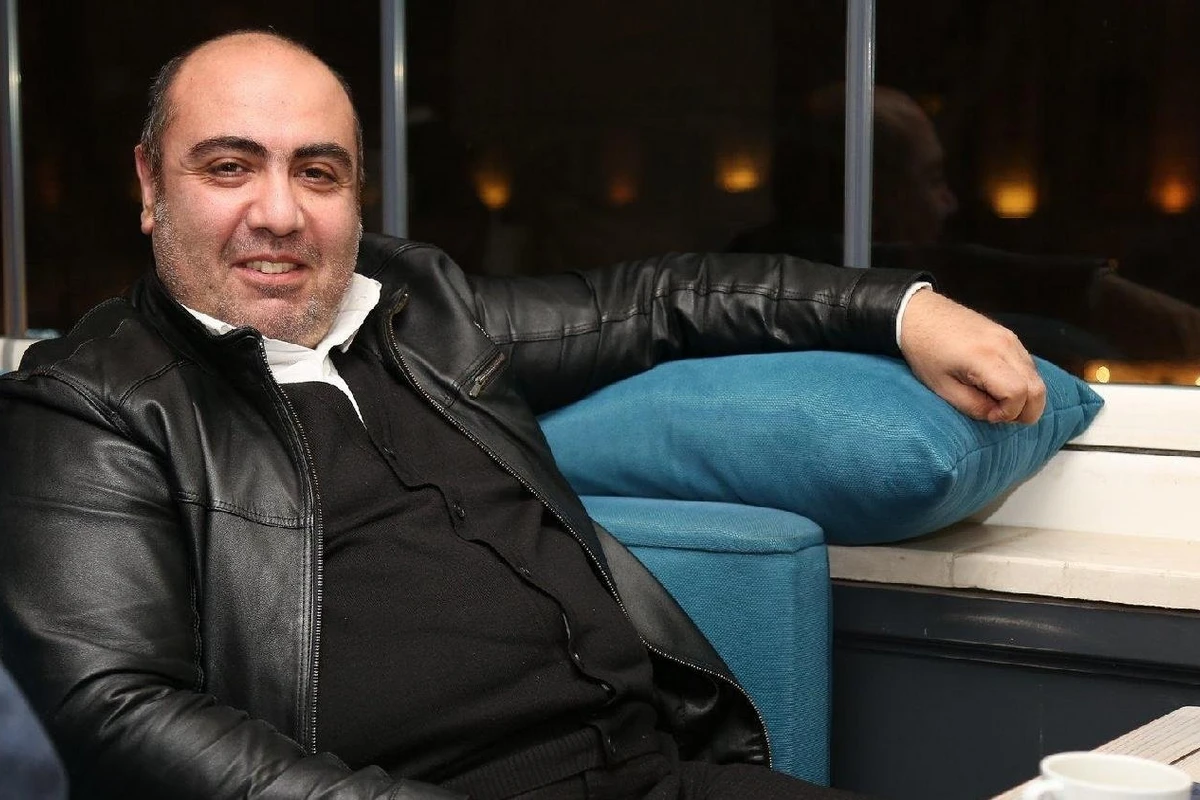 Mədəniyyət Nazirliyi Oqtay Əliyevin ölümü ilə bağlı nekroloq yayıb