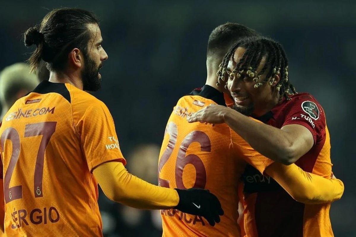 Qalatasaray Bakıya 23 futbolçu ilə gəlir - SİYAHI