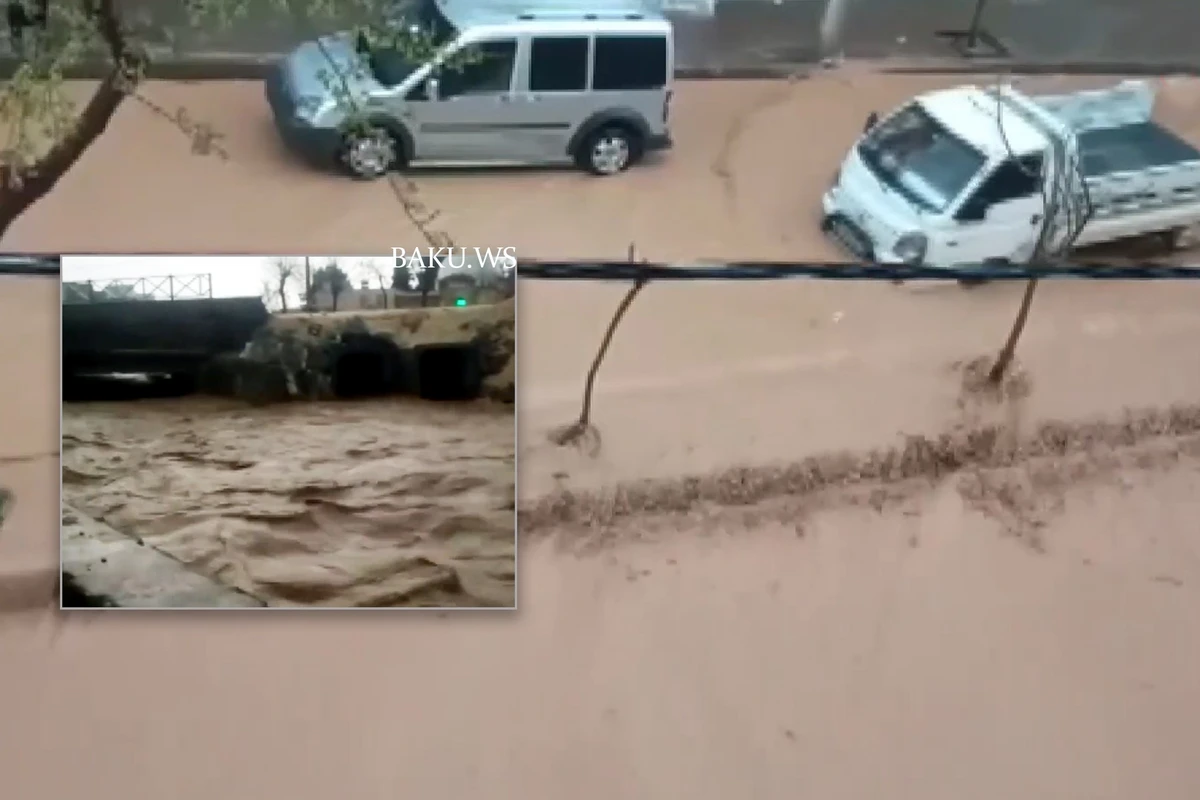 Şanlıurfada yollar gölə döndü, evləri su basdı - FOTO/VİDEO