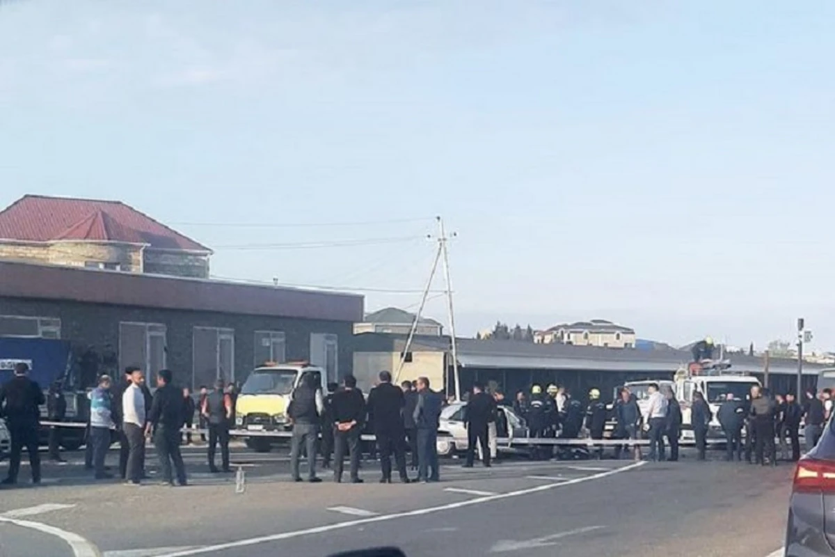 Saray-Novxanı yolunda ağır qəza: Minik və yük avtomobilləri toqquşdular - YENİLƏNİB