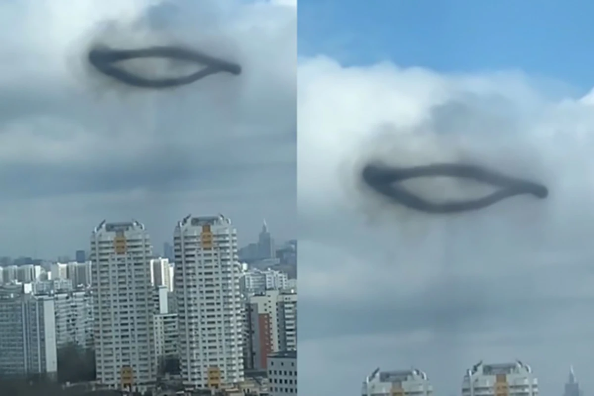 В небе над Москвой появилось черное кольцо - ВИДЕО