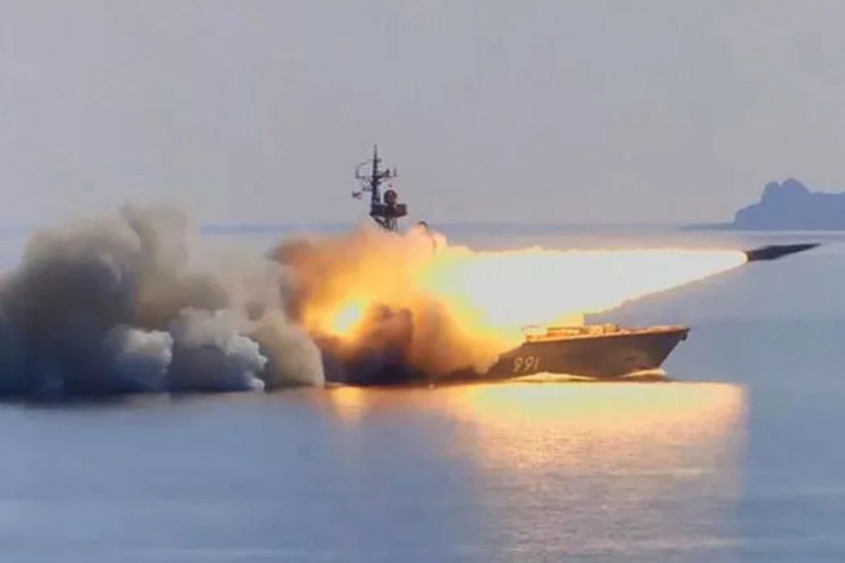 Rusiya hipersonik raketini sınaqdan keçirdi