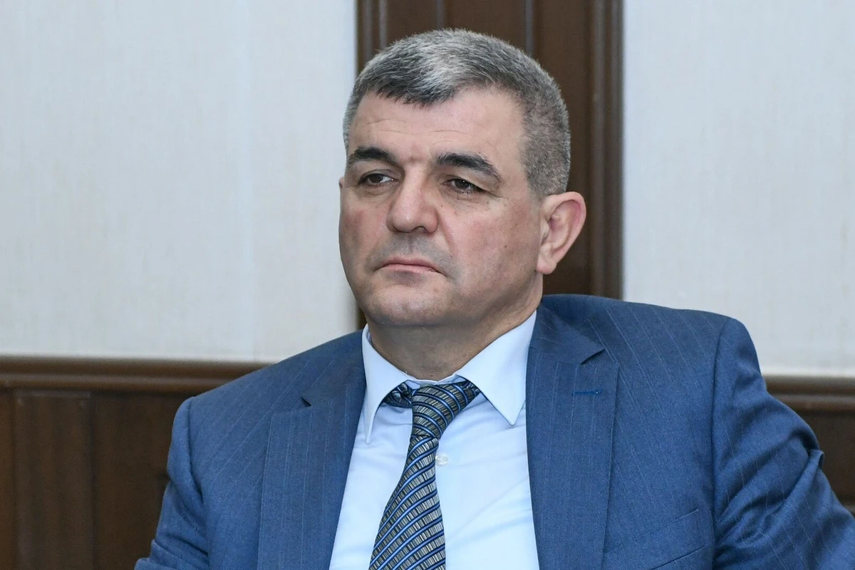 Evinin önündə güllələnən Fazil Mustafa əməliyyatdan çıxdı - VİDEO - YENİLƏNİB-5