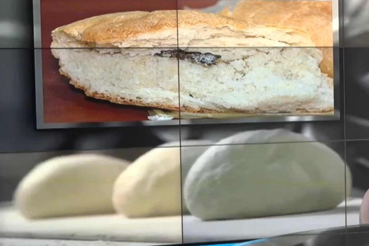 Bakıda gözlənilməz olay: Çörəyin içindən dəmir çıxdı - VİDEO