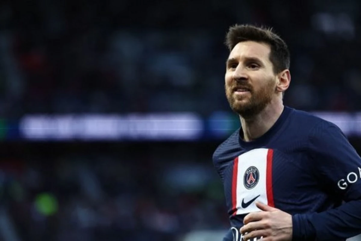 Messi Barselonaya qayıtmaq istədiyini baş məşqçiyə deyib