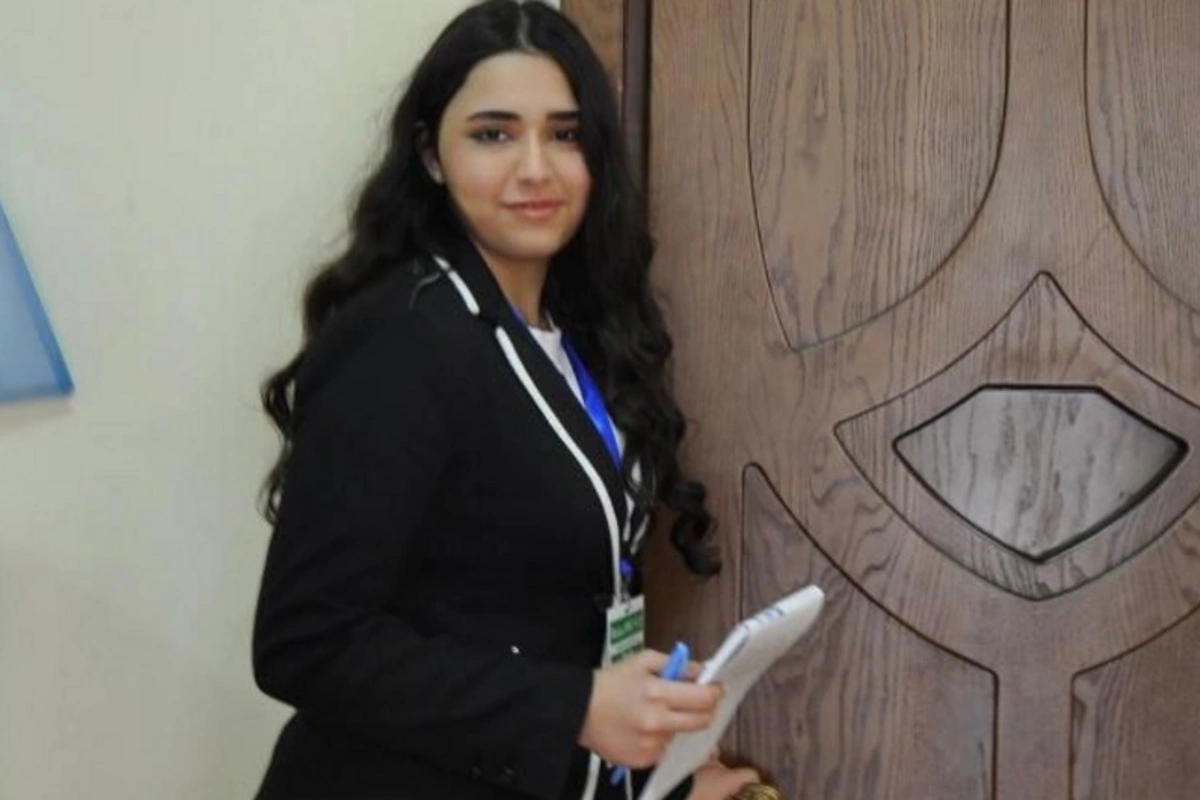 Azərbaycanlı qız dünyanın ən nüfuzlu səkkiz universitetindən üçünə qəbul aldı - FOTO