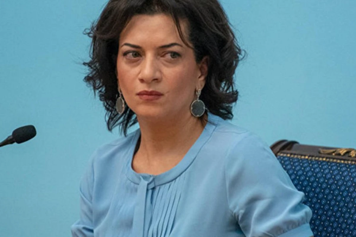 Paşinyanın xanımı: “Qırx dörd günlük müharibədə 11 min nəfər fərarilik etdi” Paşinyanın xanımı: “Qırx dörd günlük müharibədə 11 min nəfər fərarilik etdi”