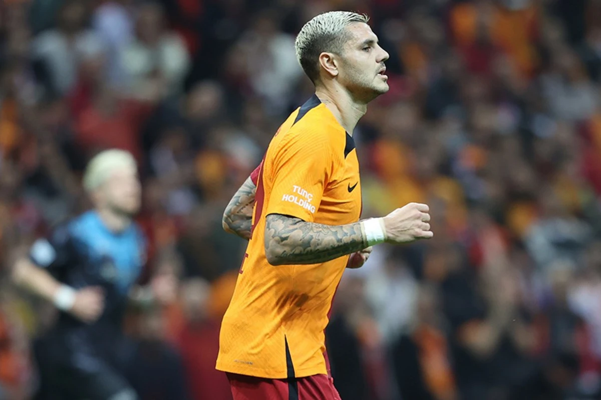 Qalatasaray İkardini cəzalandıracaq? Qalatasaray İkardini cəzalandıracaq?