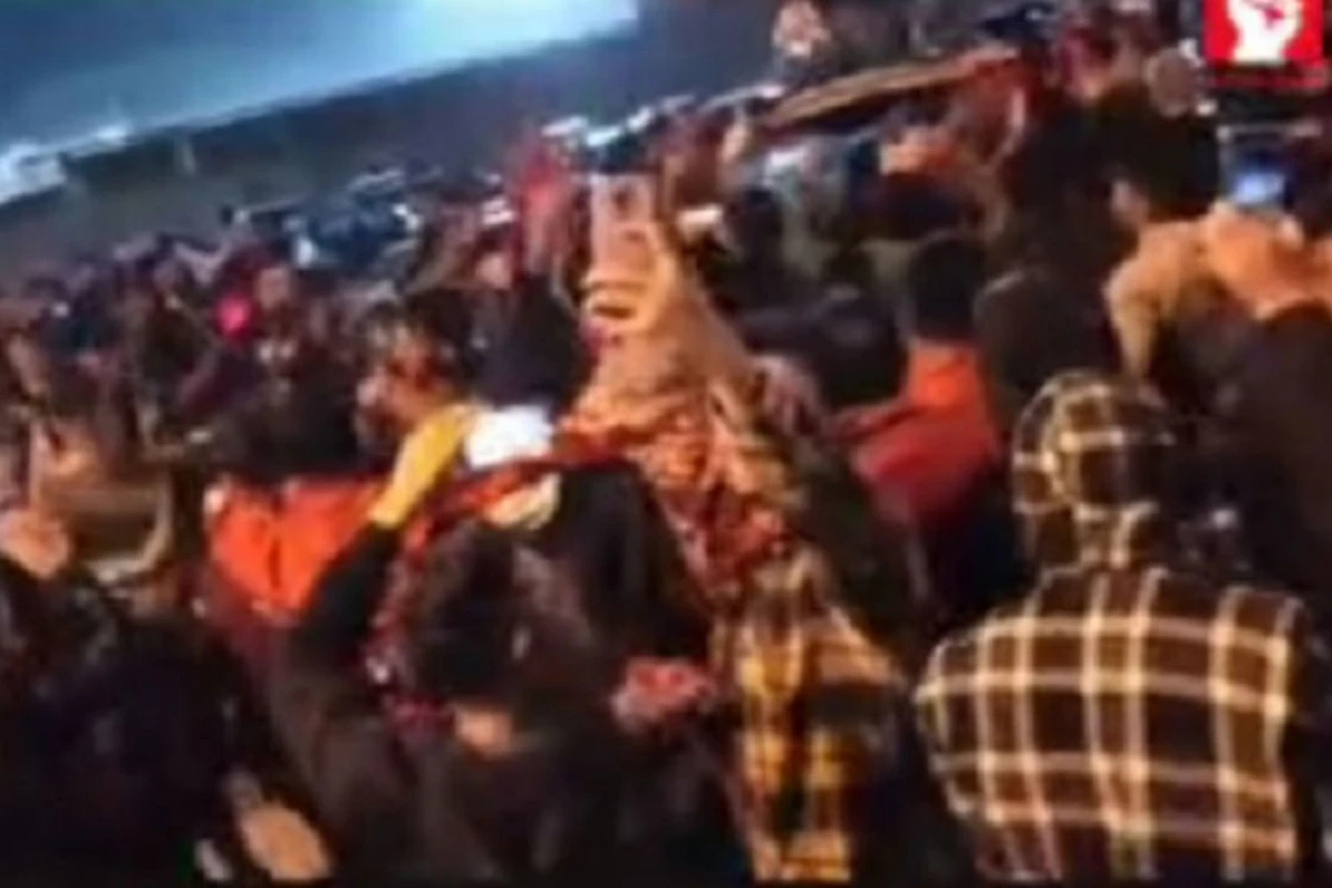 Təbrizin mərkəzində rəqs: “Nə oldu, Paşinyan?!” - VİDEO