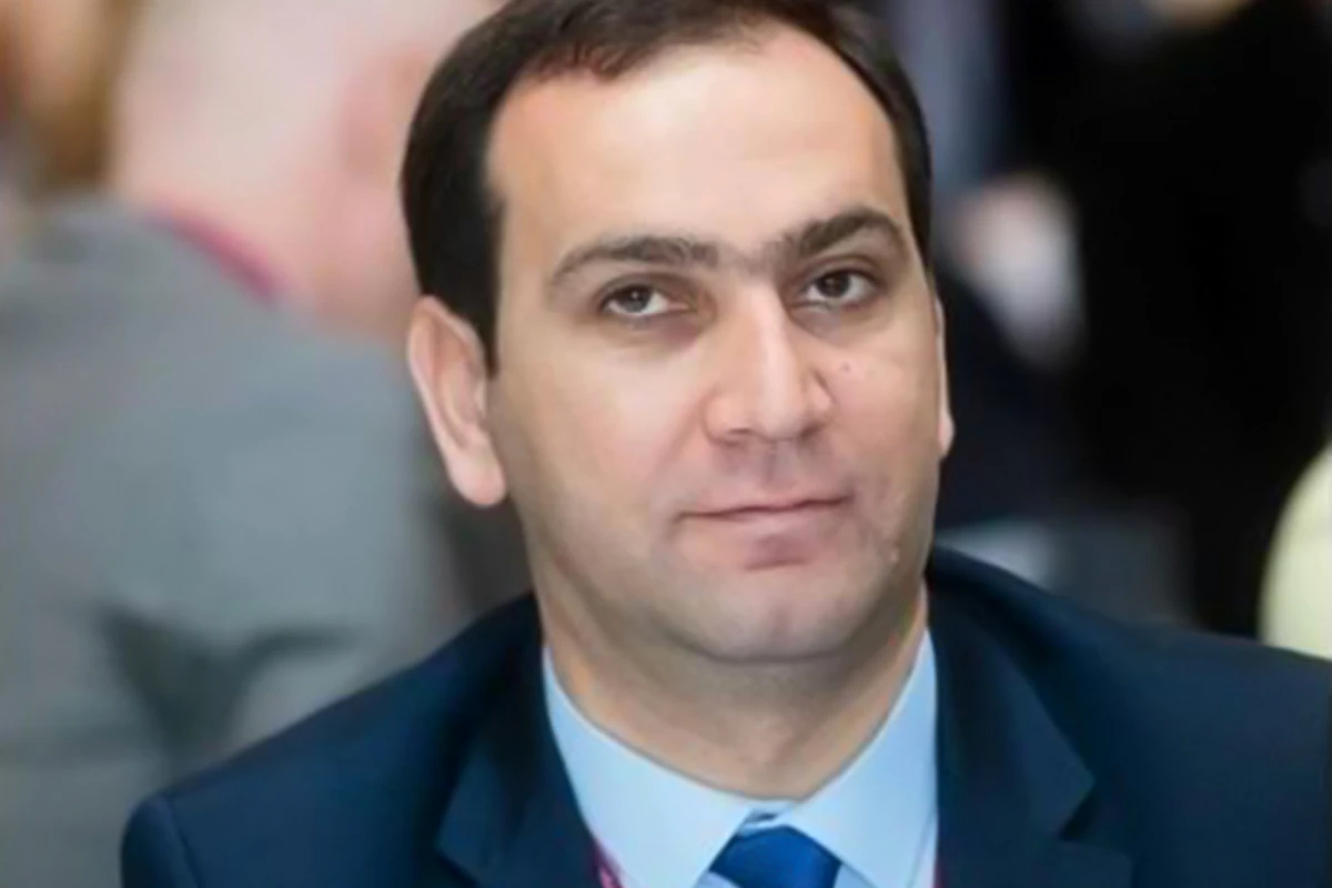 Prezidentin yüksək vəzifəyə təyin etdiyi Samir Seyidəhmədli kimdir? - DOSYE