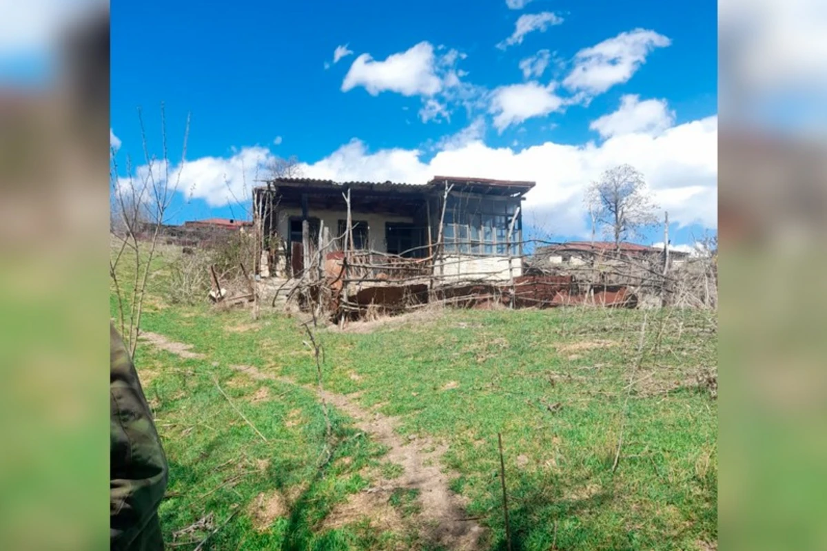ANAMA: Laçında bir nəfərin xəsarət alması ilə nəticələnən mina partlayışı yaşayış evinin girişində olub