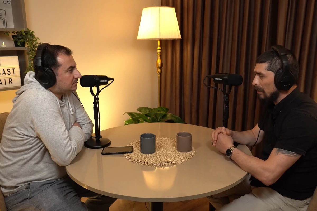 “Danışaq?” layihəsinin qonağı Fərdin İsazadə olub, erməni təxribatları və müharibə barədə danışıb - VİDEO