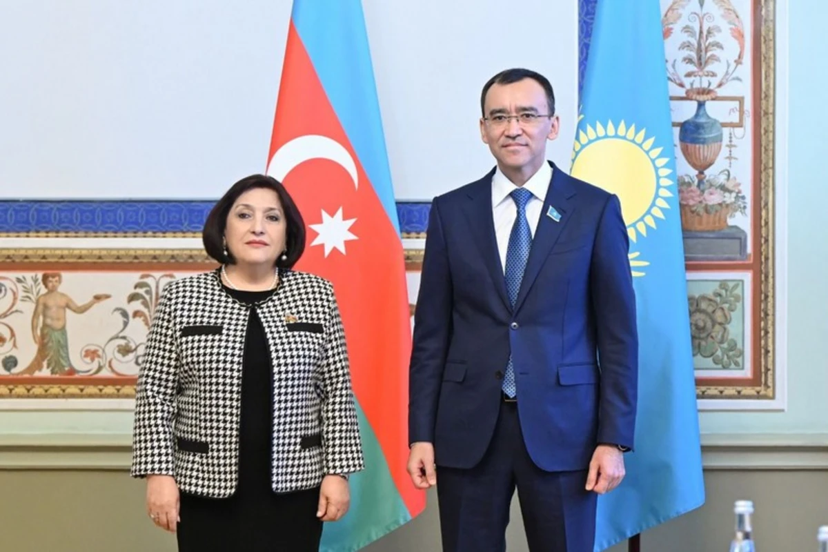 Sahibə Qafarova qazaxıstanlı həmkarı ilə görüşüb - FOTO