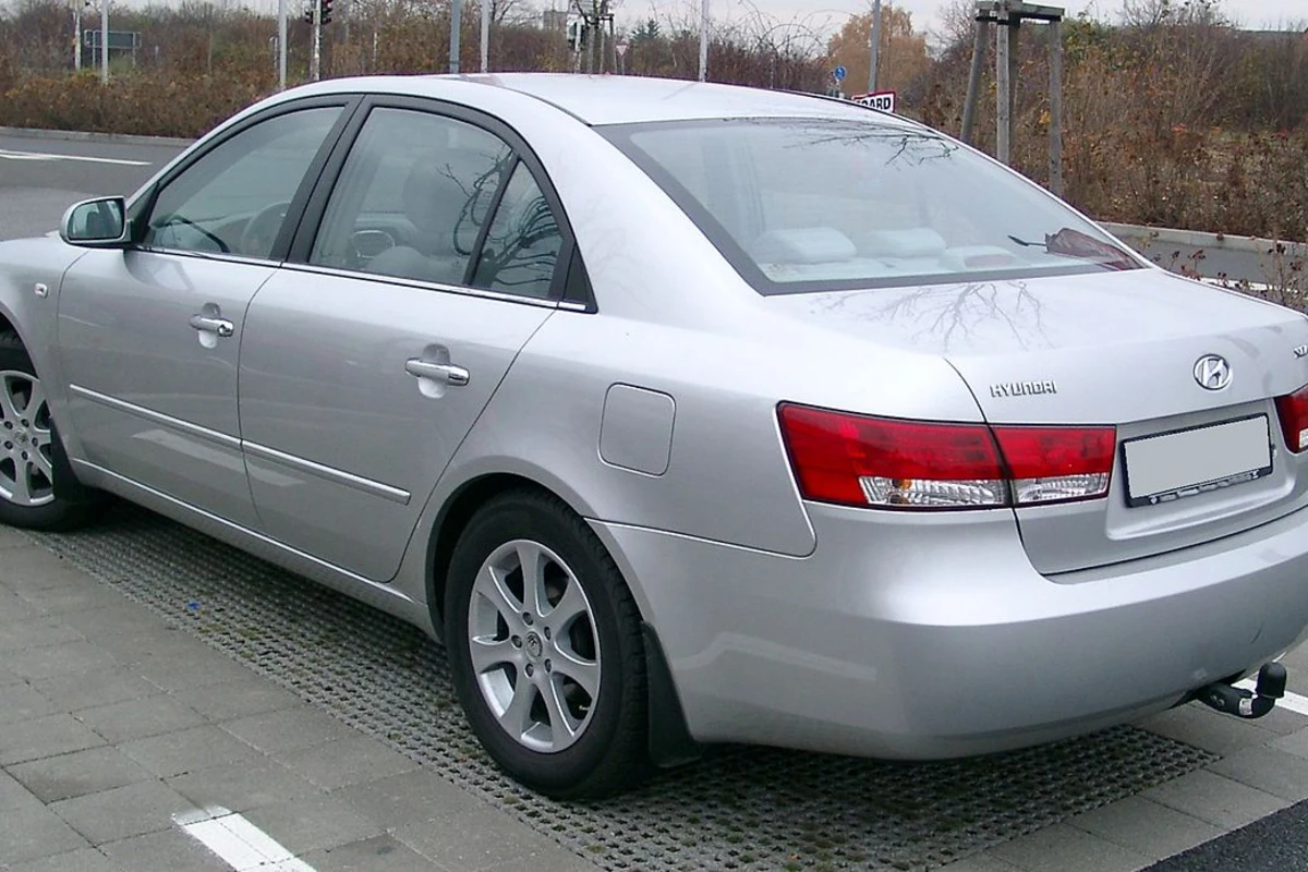 Ucuz maşınlar satışda - Hyundai Sonata - 6 min AZN - QİYMƏTLƏR