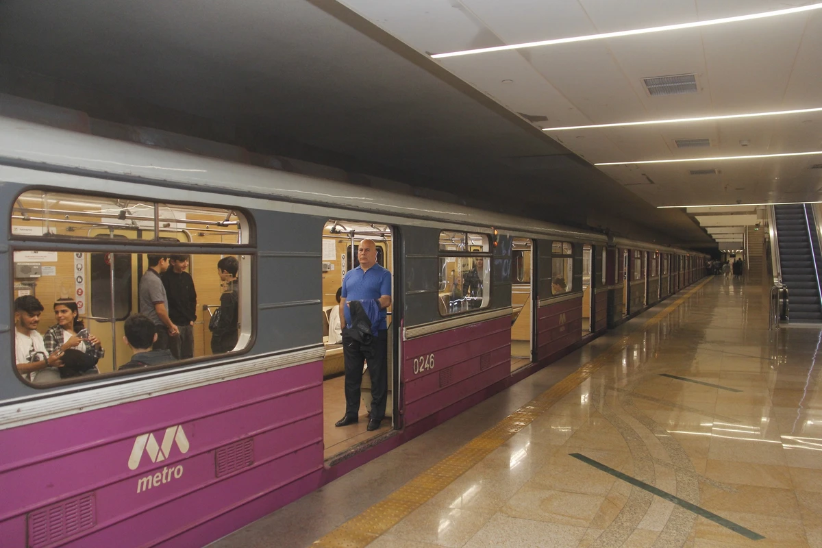 Metroda sərnişinin halı pisləşib