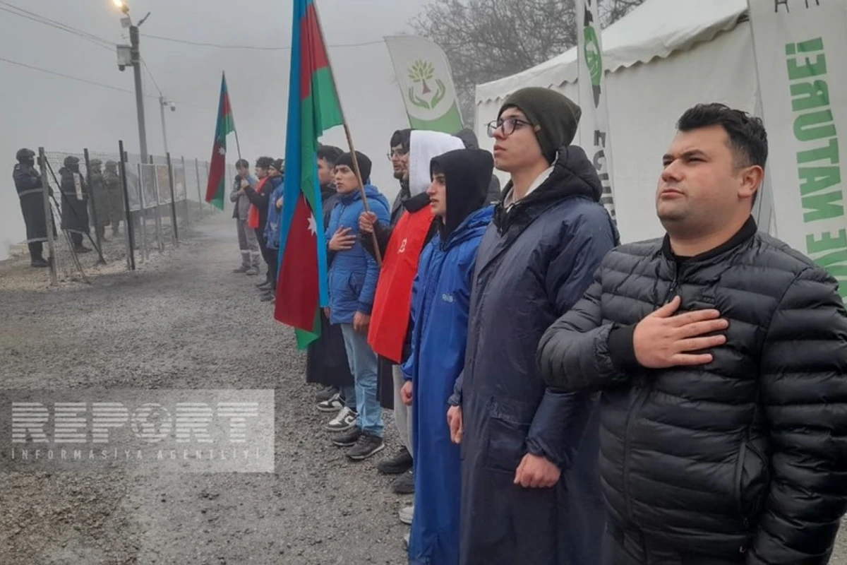 Акция протеста на дороге Ханкенди-Лачын продолжается, требования остаются неизменными - ФОТО