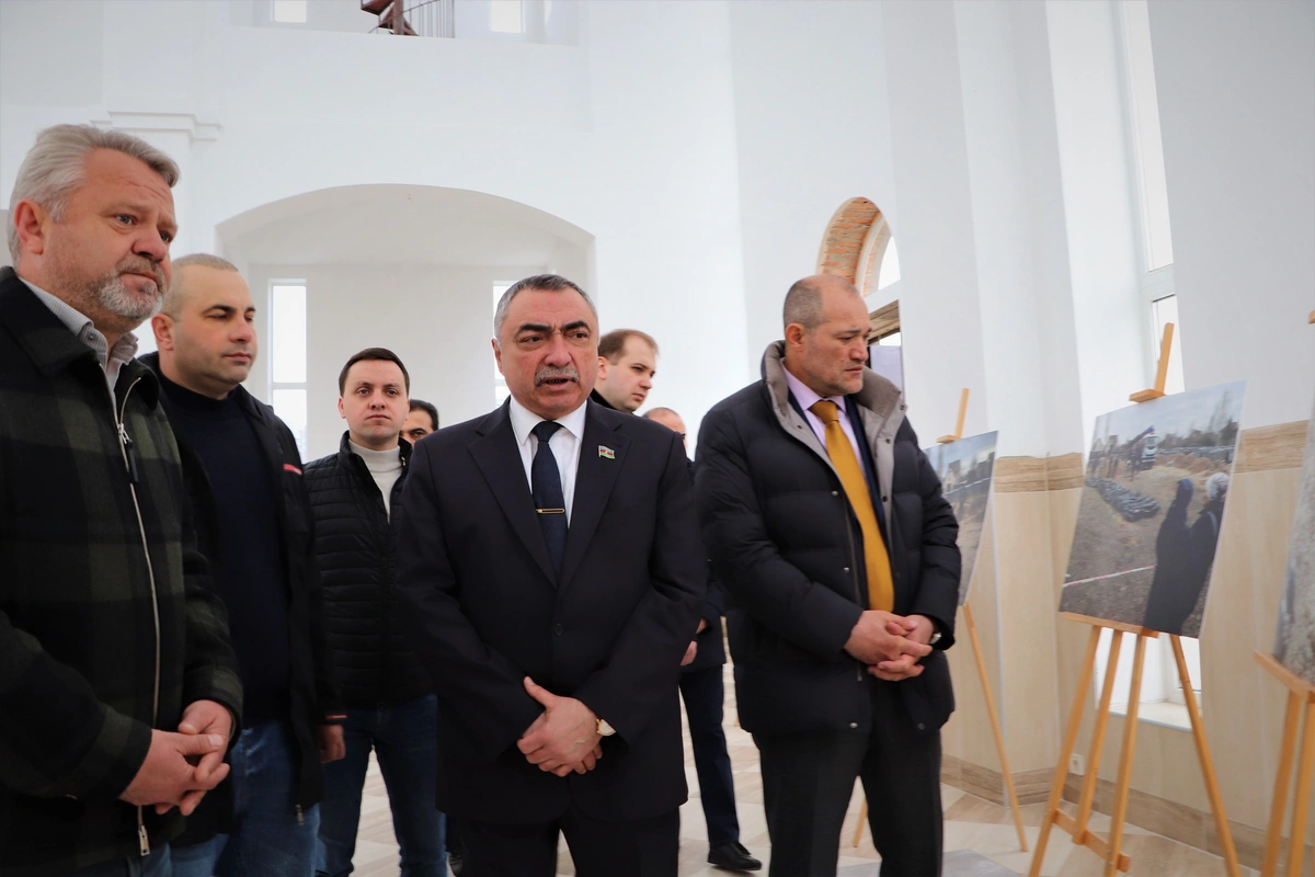 Azərbaycanlı deputatlar Kiyevdə - FOTO
