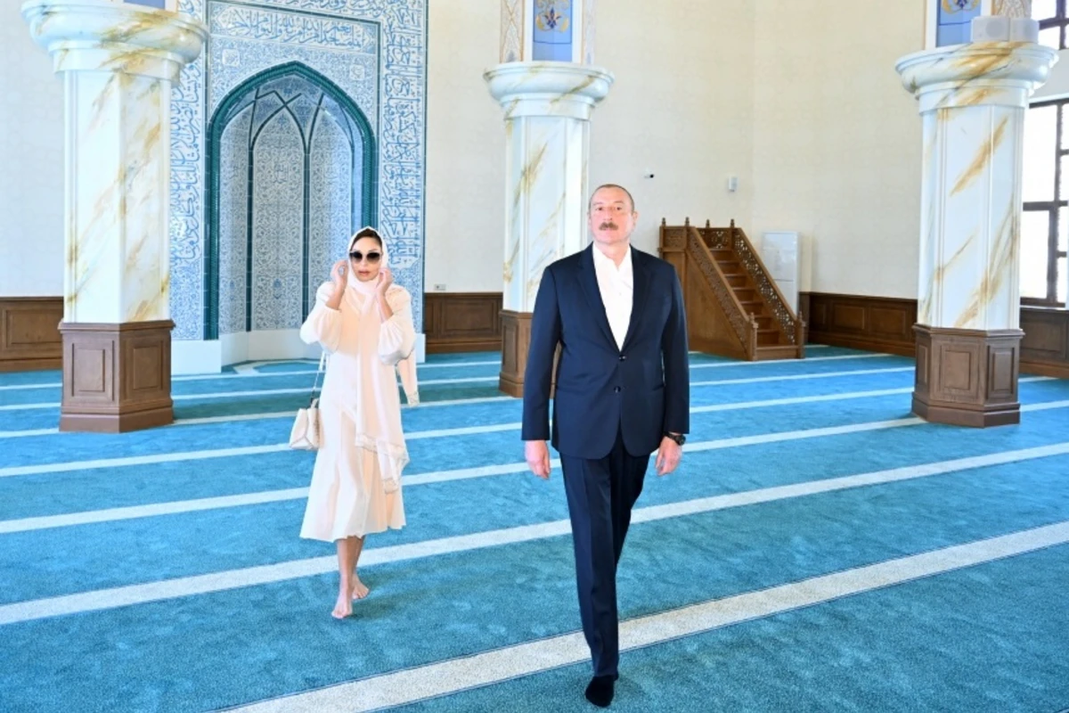 Prezident və xanımı Nərimanovda “Cümə” məscidinin açılışında iştirak ediblər - FOTO - YENİLƏNİB
