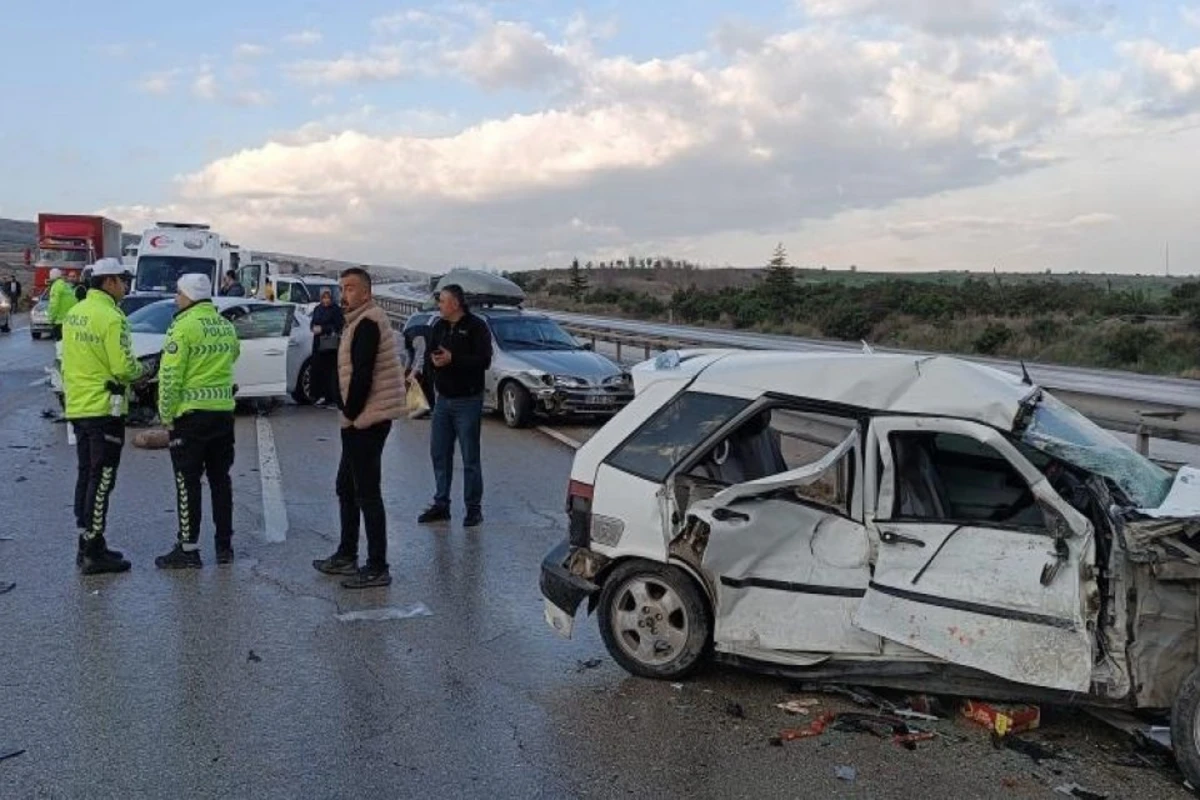 10 AVTOMOBİL TOQQUŞDU: 1 nəfər öldü, 11 sakin yaralandı - FOTO