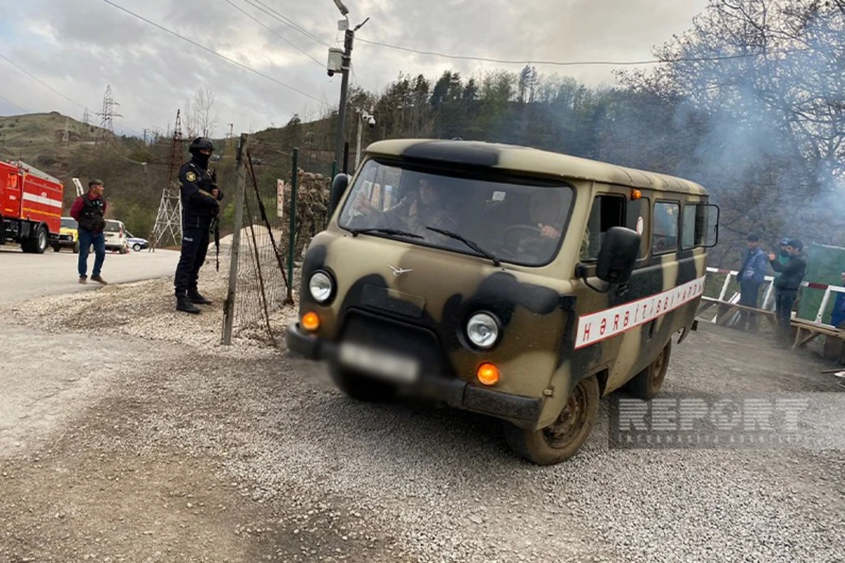 Şuşada erməni təxribatı nəticəsində yaralanan hərbçilərimiz Laçın yolu vasitəsilə təxliyə olunub - FOTO