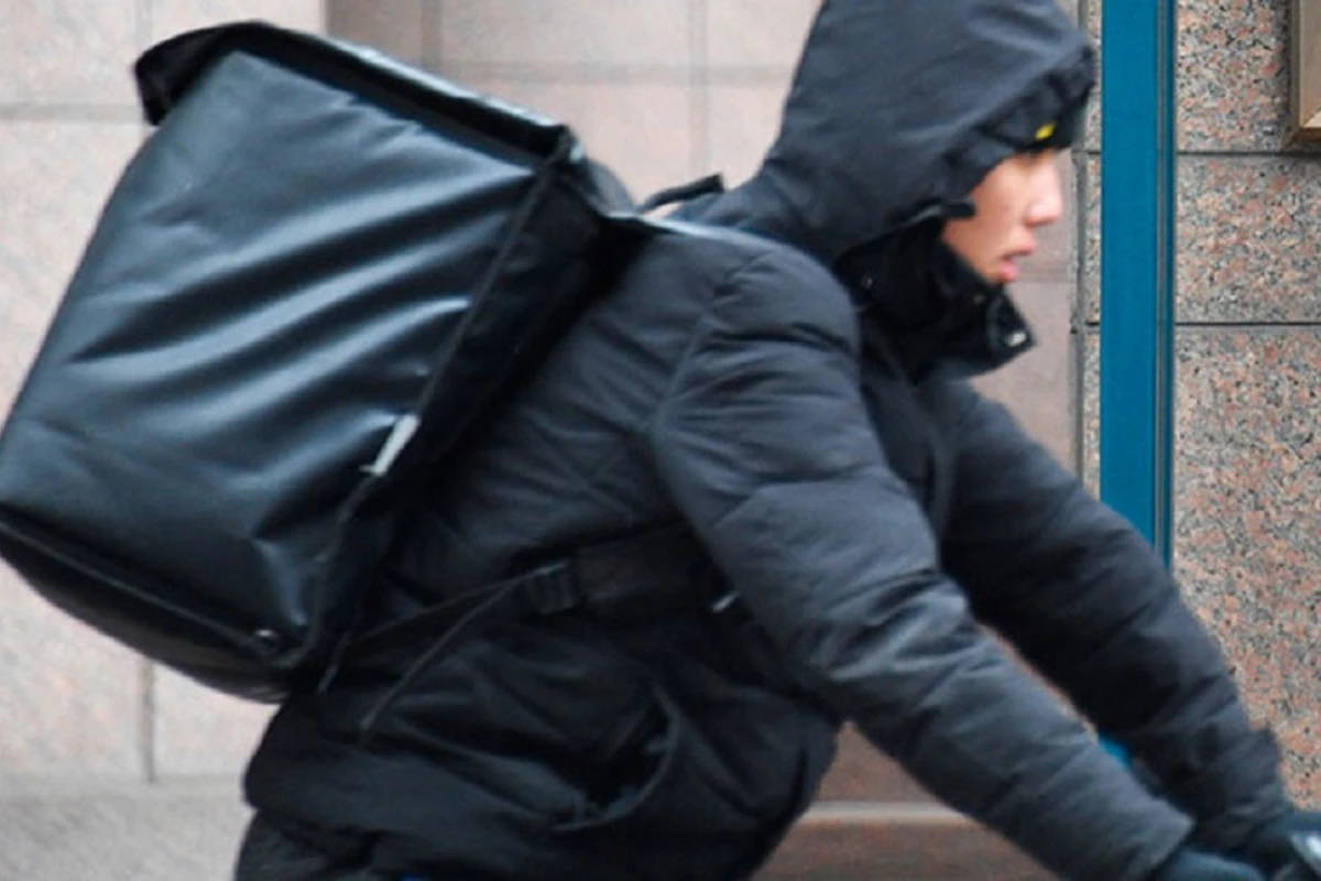 Kuryerlərə buraxılış vəsiqəsinin verilməsi üçün tələblər sərtləşdirilib