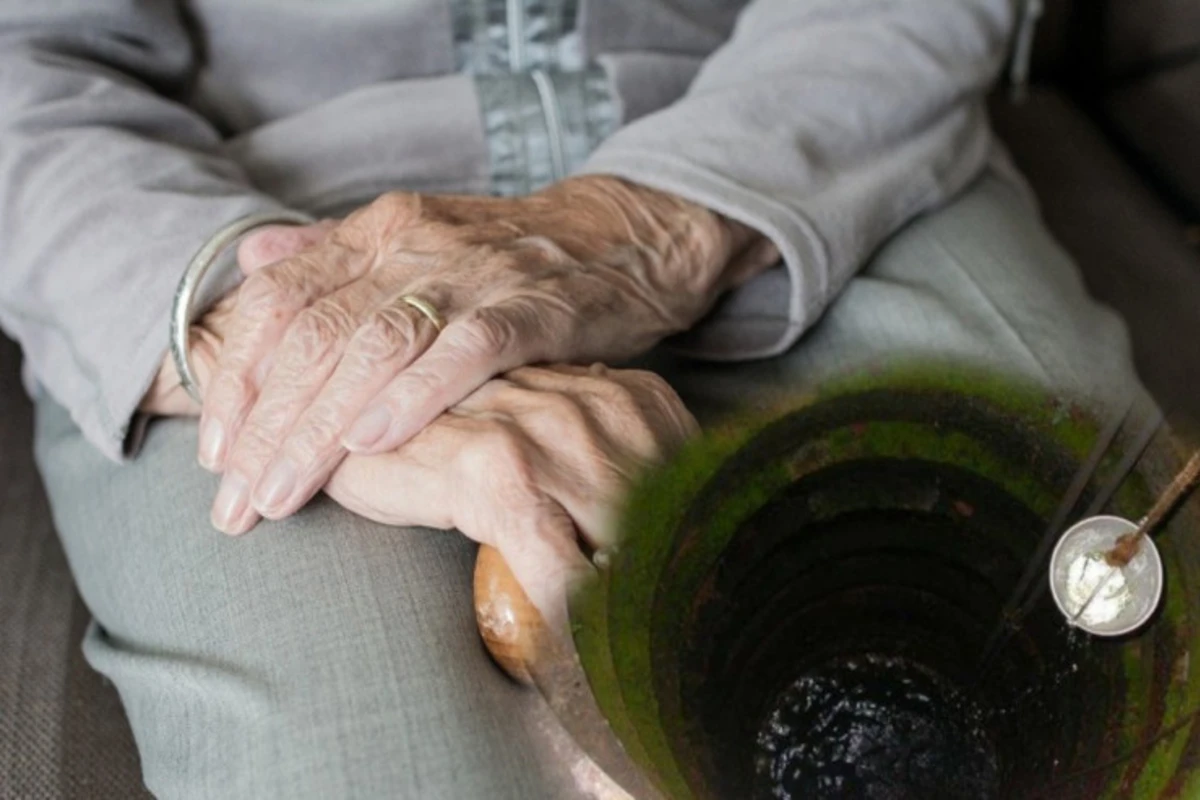 Bakıda FACİƏ: 92 yaşlı kişi özünü quyuya atdı Bakıda FACİƏ: 92 yaşlı kişi özünü quyuya atdı