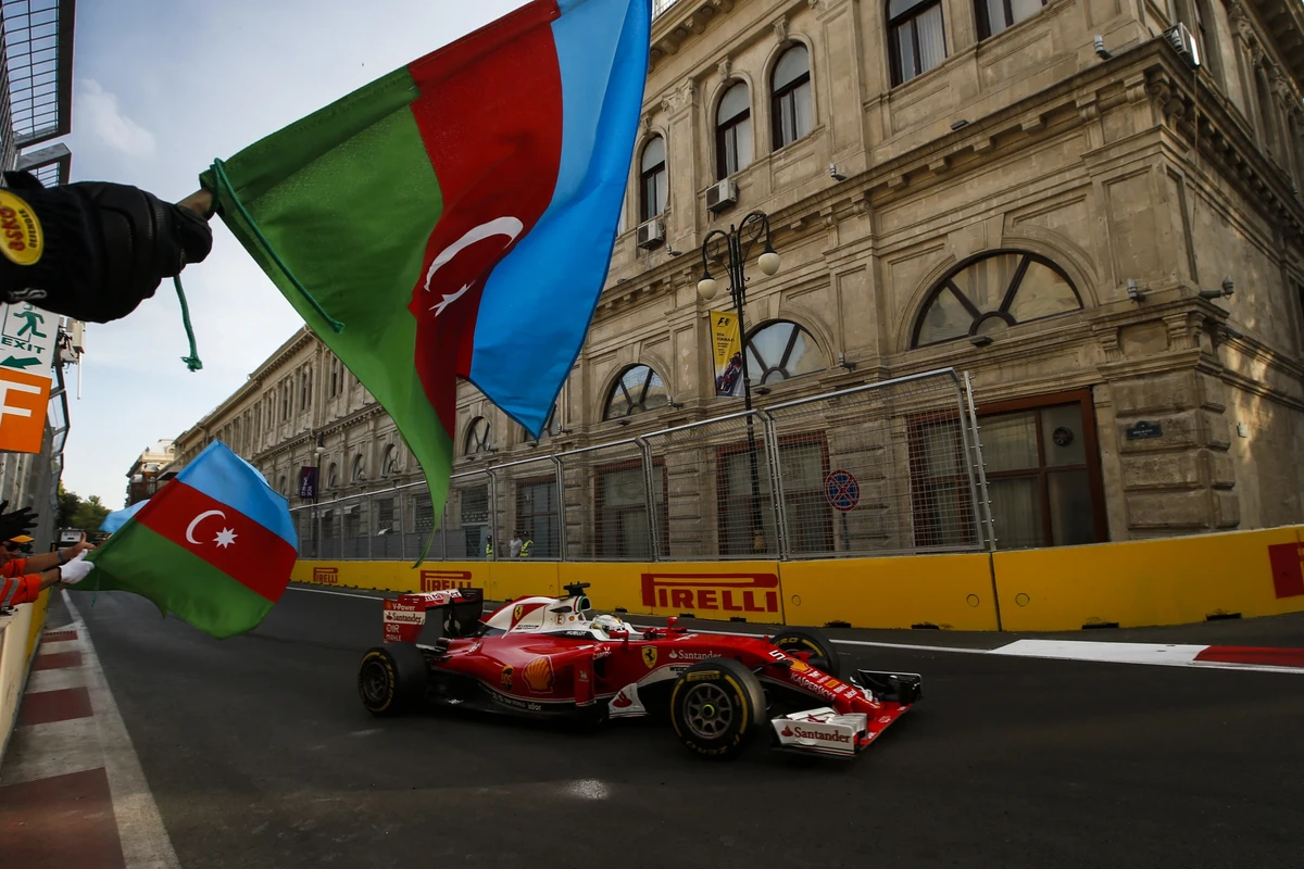 “Formula-1” üzrə Azərbaycan Qran Prisinin bütün tribuna biletləri satıldı “Formula-1” üzrə Azərbaycan Qran Prisinin bütün tribuna biletləri satıldı