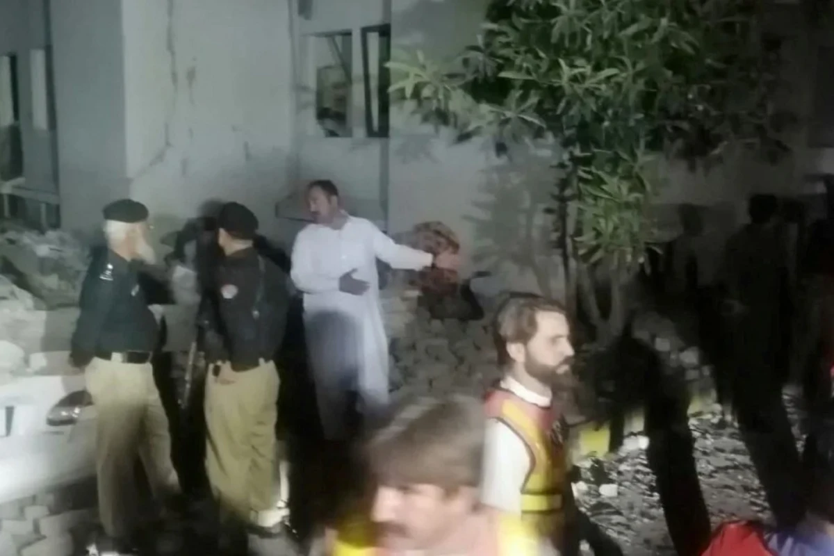Pakistanda güclü partlayış - 13 ölü, 50-dən çox yaralı