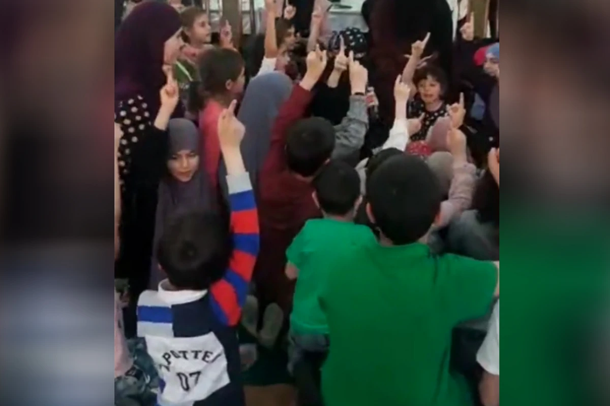 Bakıda ŞOK - Kimsəsiz uşaqları bir yerə toplayıb... - VİDEO