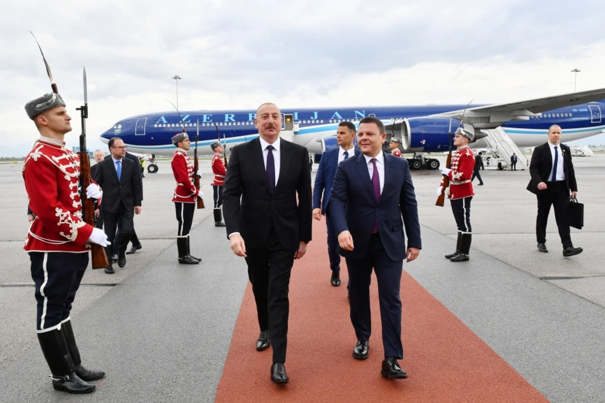 Президент Ильхам Алиев прибыл с рабочим визитом в Болгарию - ФОТО