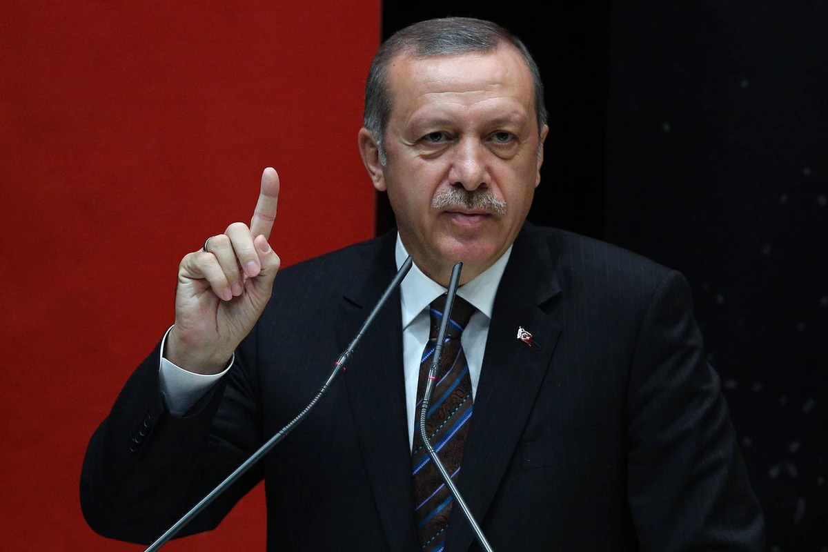 Canlı yayımda səhhəti pisləşən Ərdoğanın son durumu açıqlanıb