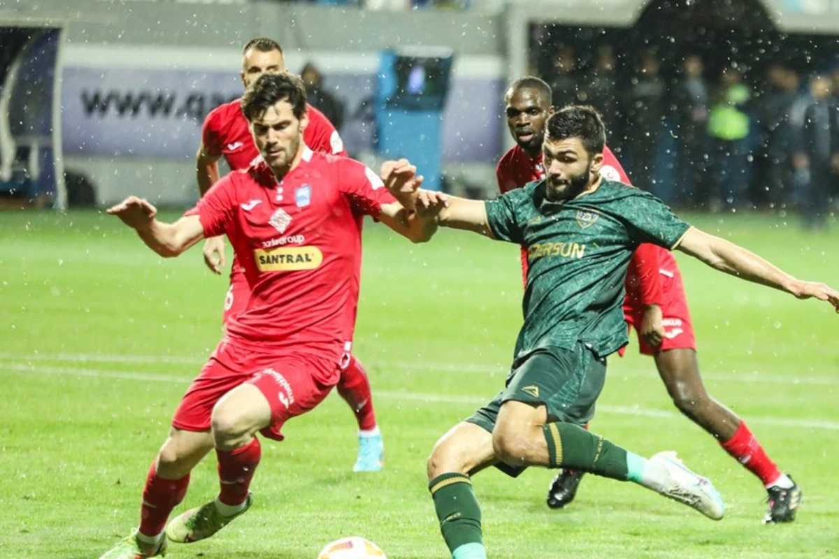 Zirə 2800, Qarabağ 2400 manat ziyana düşüb