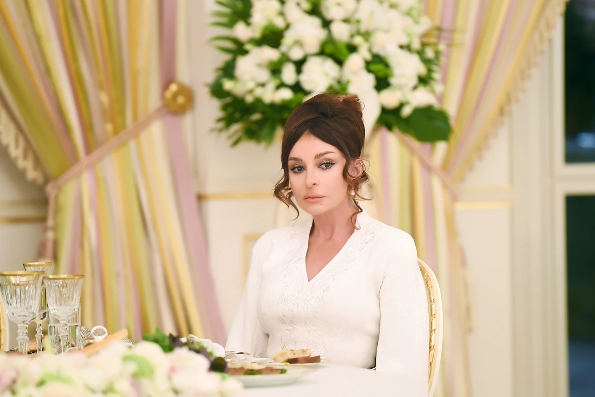 Mehriban Əliyeva Zərifə Əliyeva ilə bağlı paylaşım edib - FOTO