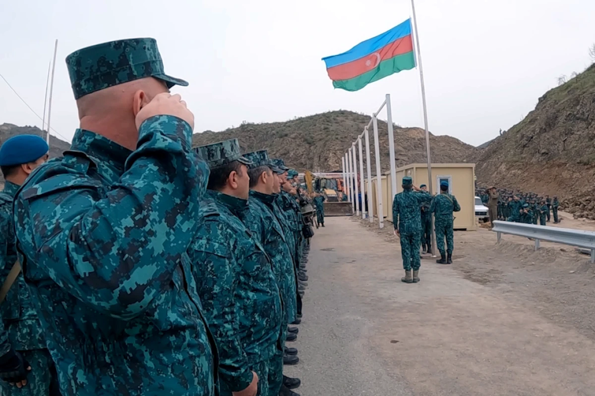 Распространены новые кадры с погранично-пропускного пункта на дороге Лачын-Ханкенди - ВИДЕО