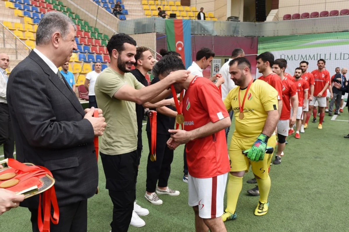 “Heydər Əliyev İli” çərçivəsində SOCAR-ın təşkilatçılığı ilə mini-futbol turnirinin final oyunu keçirilib - FOTO
