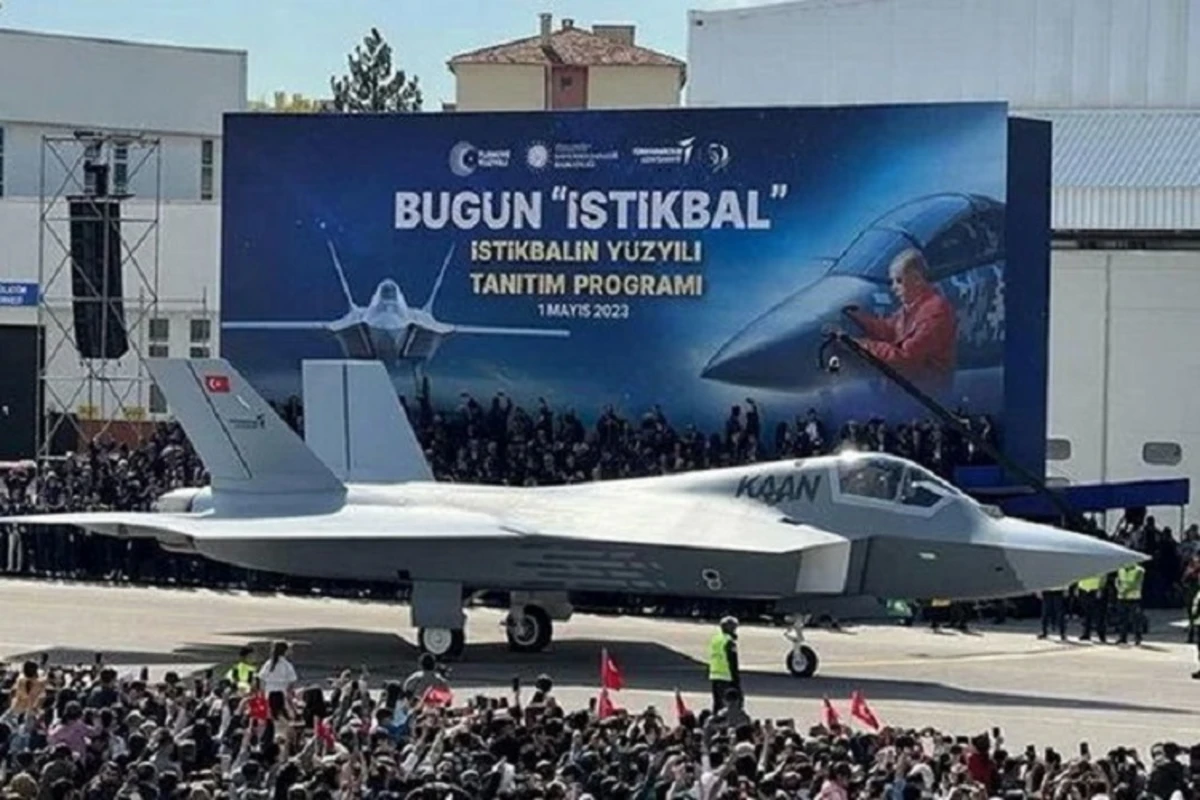 В Турции обнародовано название национального боевого самолета - ФОТО