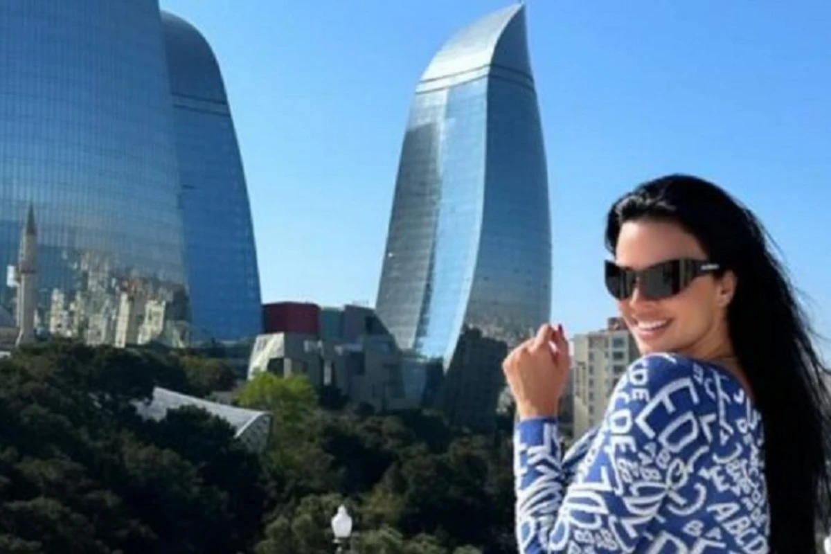 Xorvatiyalı model Bakıda bu məşhurla eşq yaşayıb - FOTOLAR