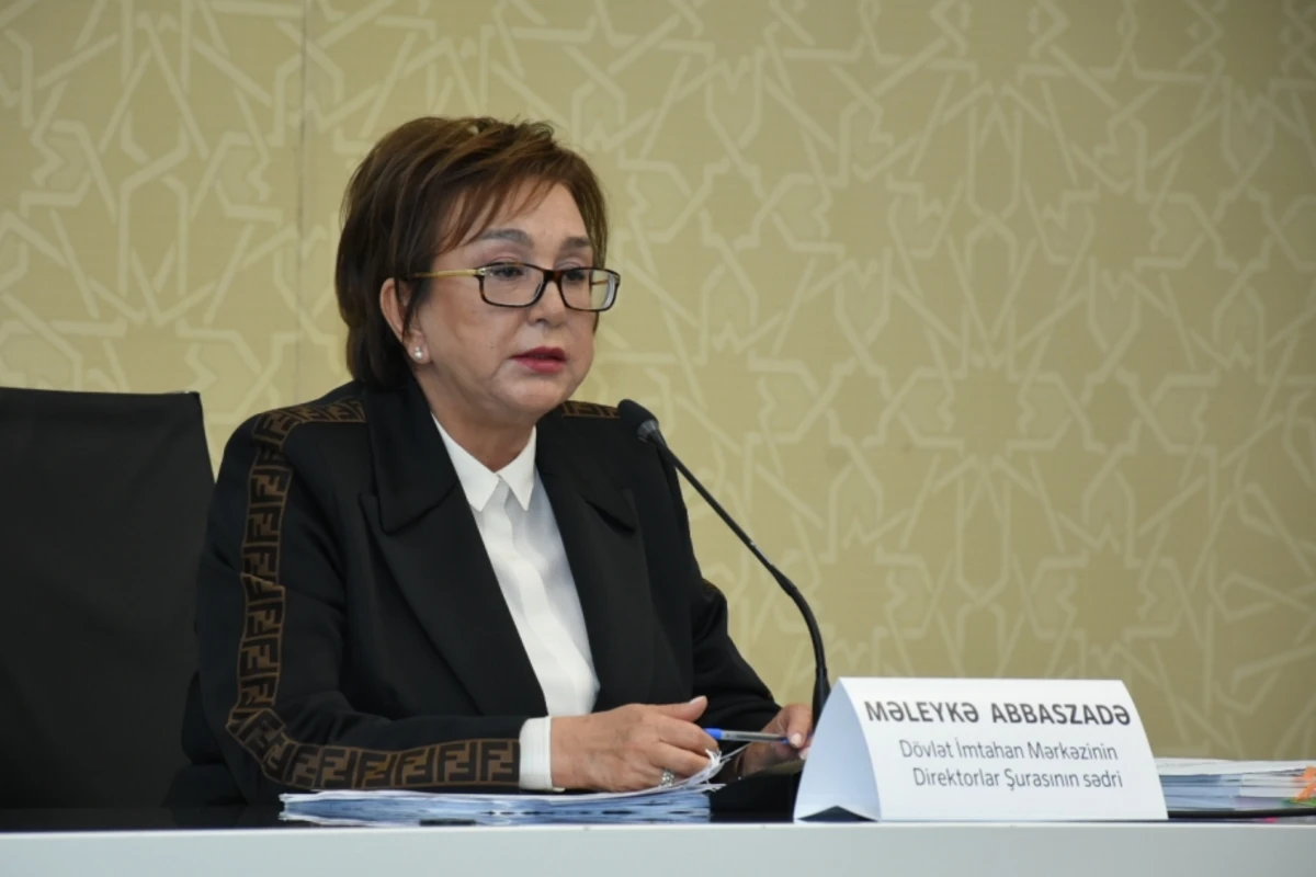 Məleykə Abbaszadə: “700 bal yoxdursa, dünya dağıldı?!”