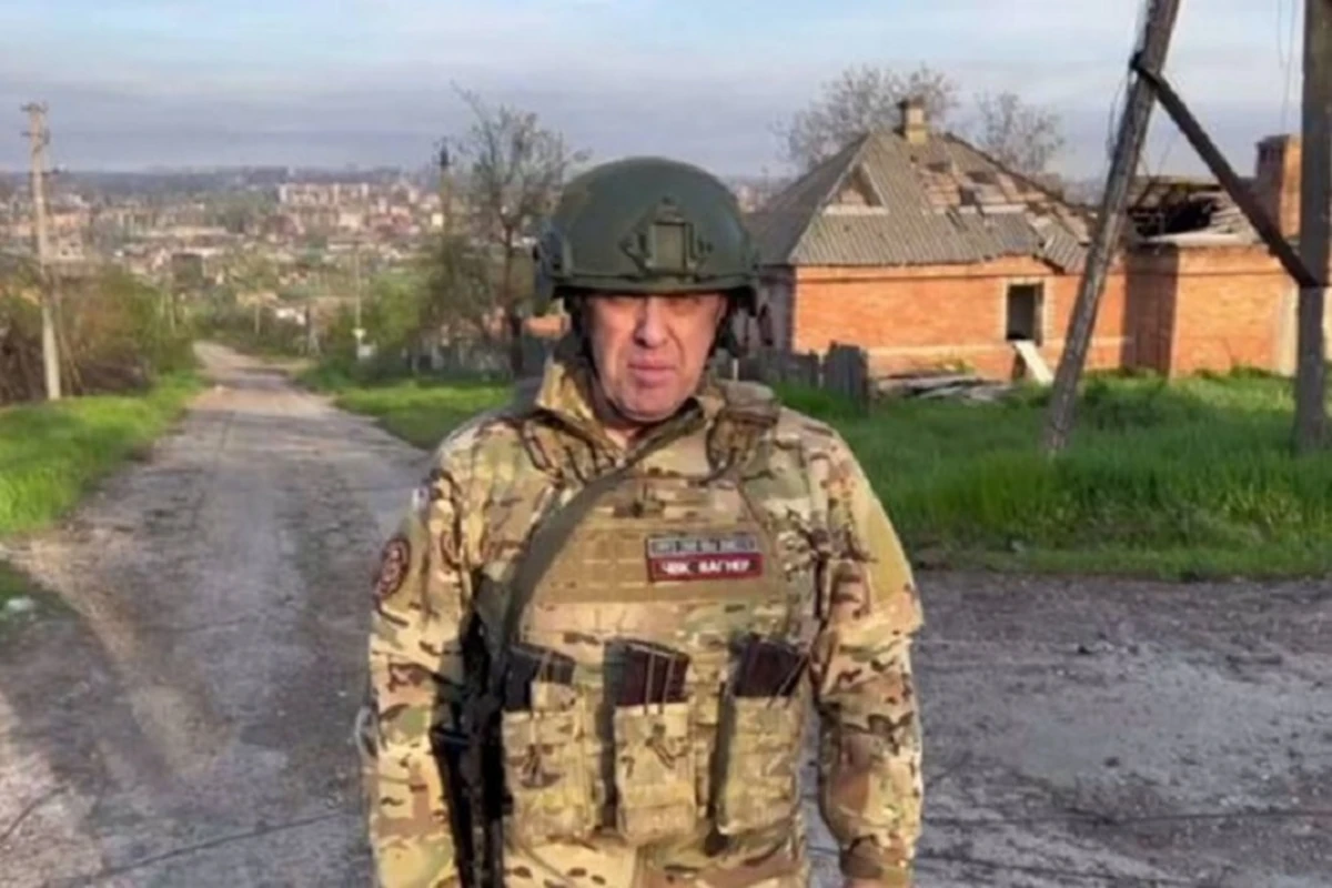Пригожин попросил Шойгу сменить Вагнера в Бахмуте на Ахмат Пригожин попросил Шойгу сменить Вагнера в Бахмуте на Ахмат