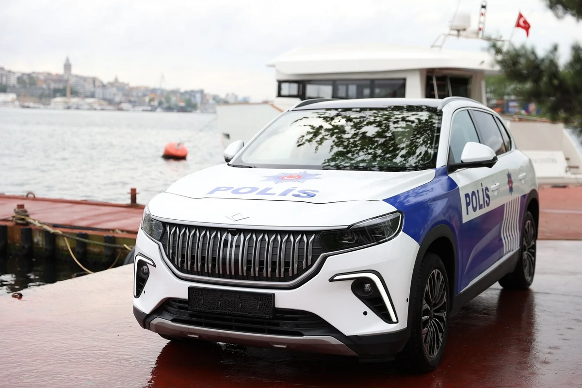 Türk polislərinə TOGG verildi - FOTO