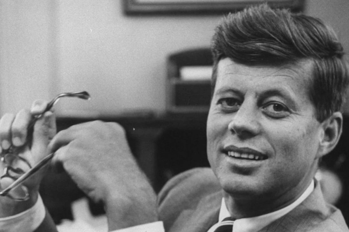 Kennedinin qardaşı oğlu MKİ-ni ABŞ Prezidentinin qətlində əli olmaqda ittiham edib