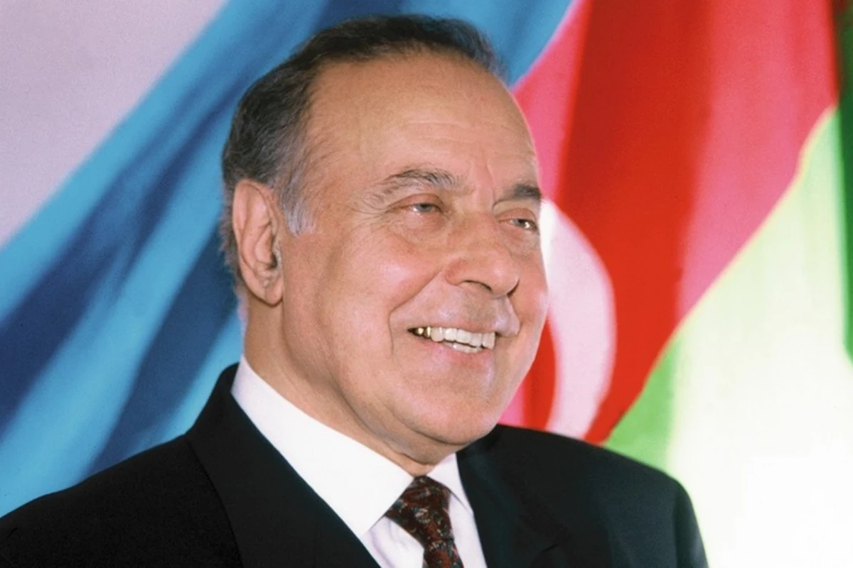 Həştərxanda Heydər Əliyevin anadan olmasının 100 illiyinə həsr olunmuş konsert baş tutub