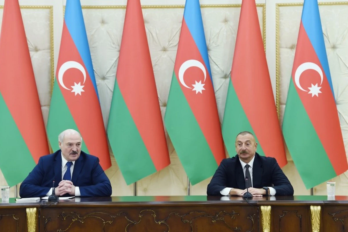 Aleksandr Lukaşenko İlham Əliyevə təbrik məktubu göndərib