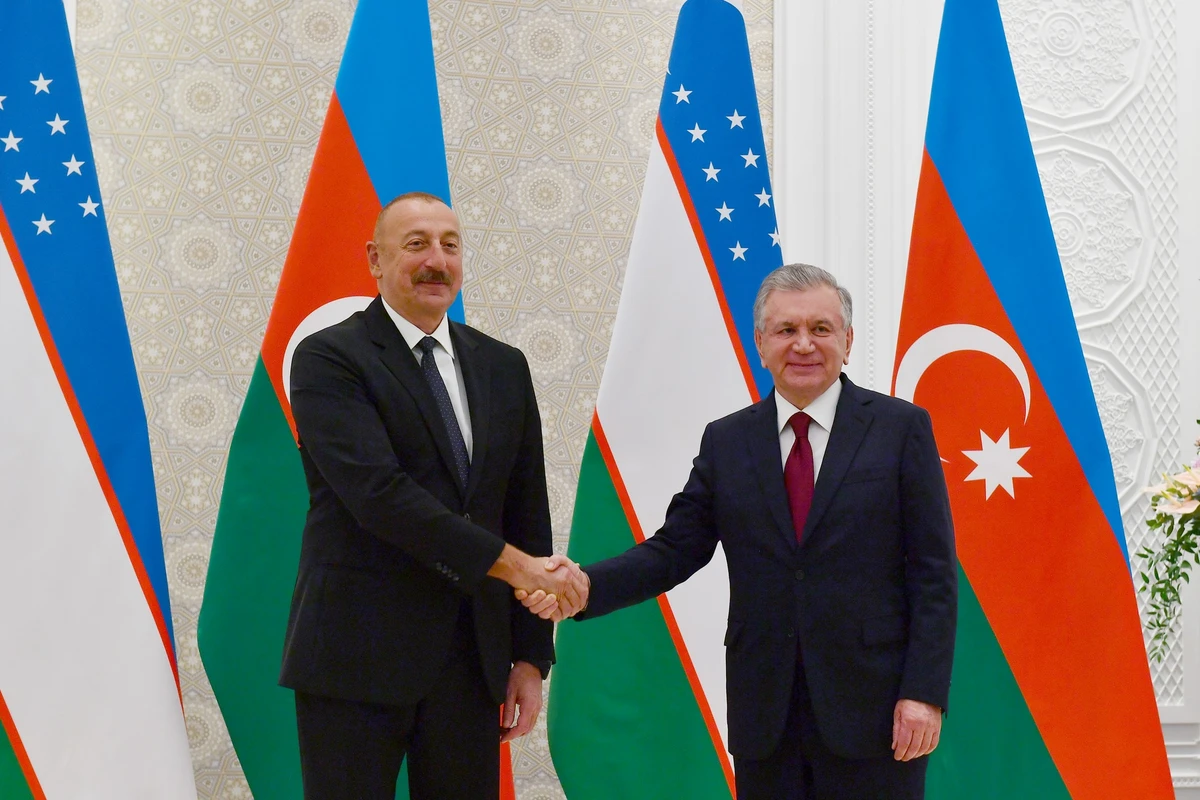 Şavkat Mirziyoyev Prezident İlham Əliyevi təbrik edib