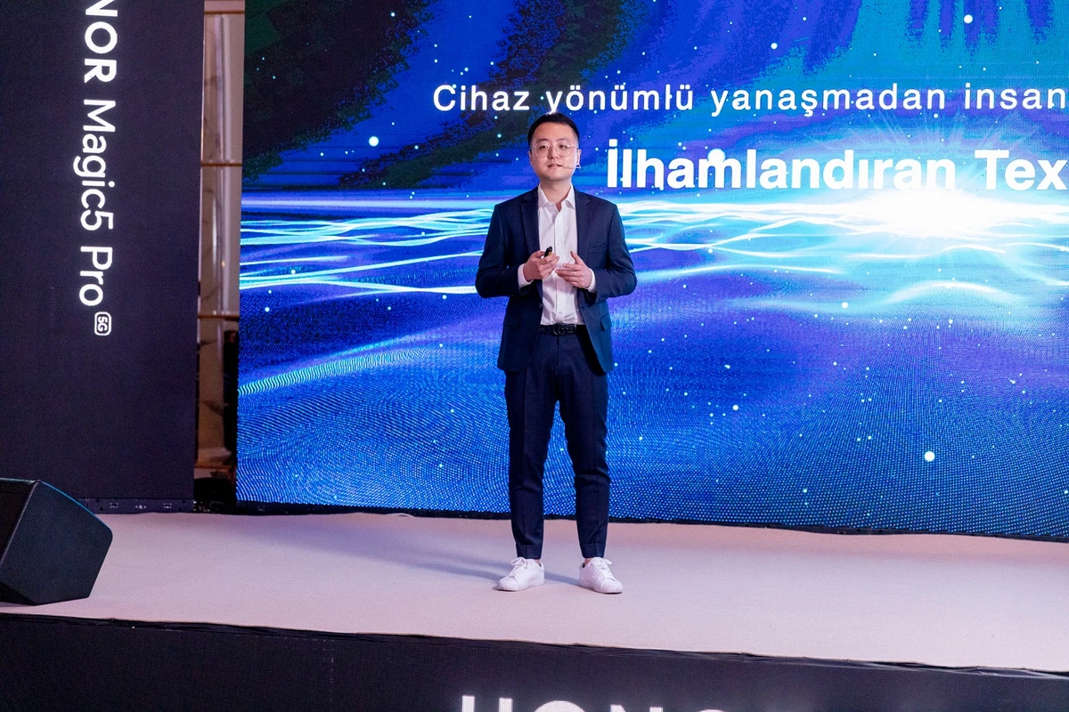 HONOR yeni Magic5 Pro smartfonunu Azərbaycanda təqdim edir - FOTO HONOR yeni Magic5 Pro smartfonunu Azərbaycanda təqdim edir - FOTO