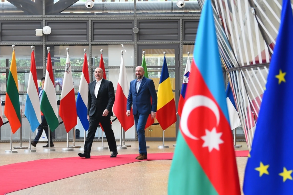 İlham Əliyev və Şarl Mişelin görüşündə Brüssel formatının bərpasından məmnunluq ifadə olunub