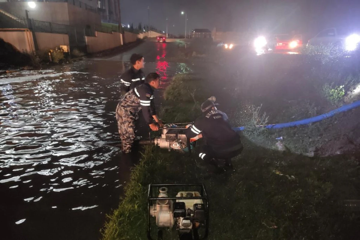 Bu yolda subasmadan sonra hərəkət bərpa olundu - FOTO/VİDEO