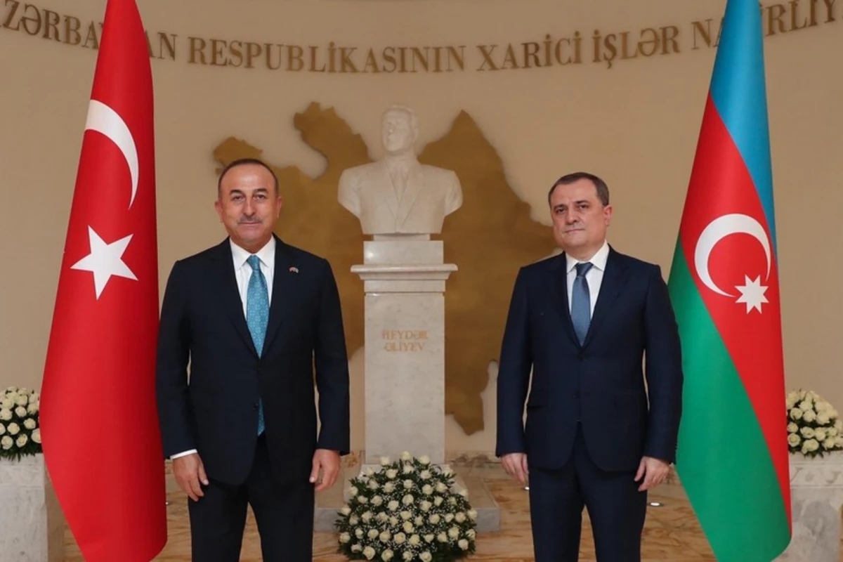 Azərbaycan və Türkiyə XİN başçıları Ermənistanla sülh danışıqları üzrə son yenilikləri müzakirə ediblər