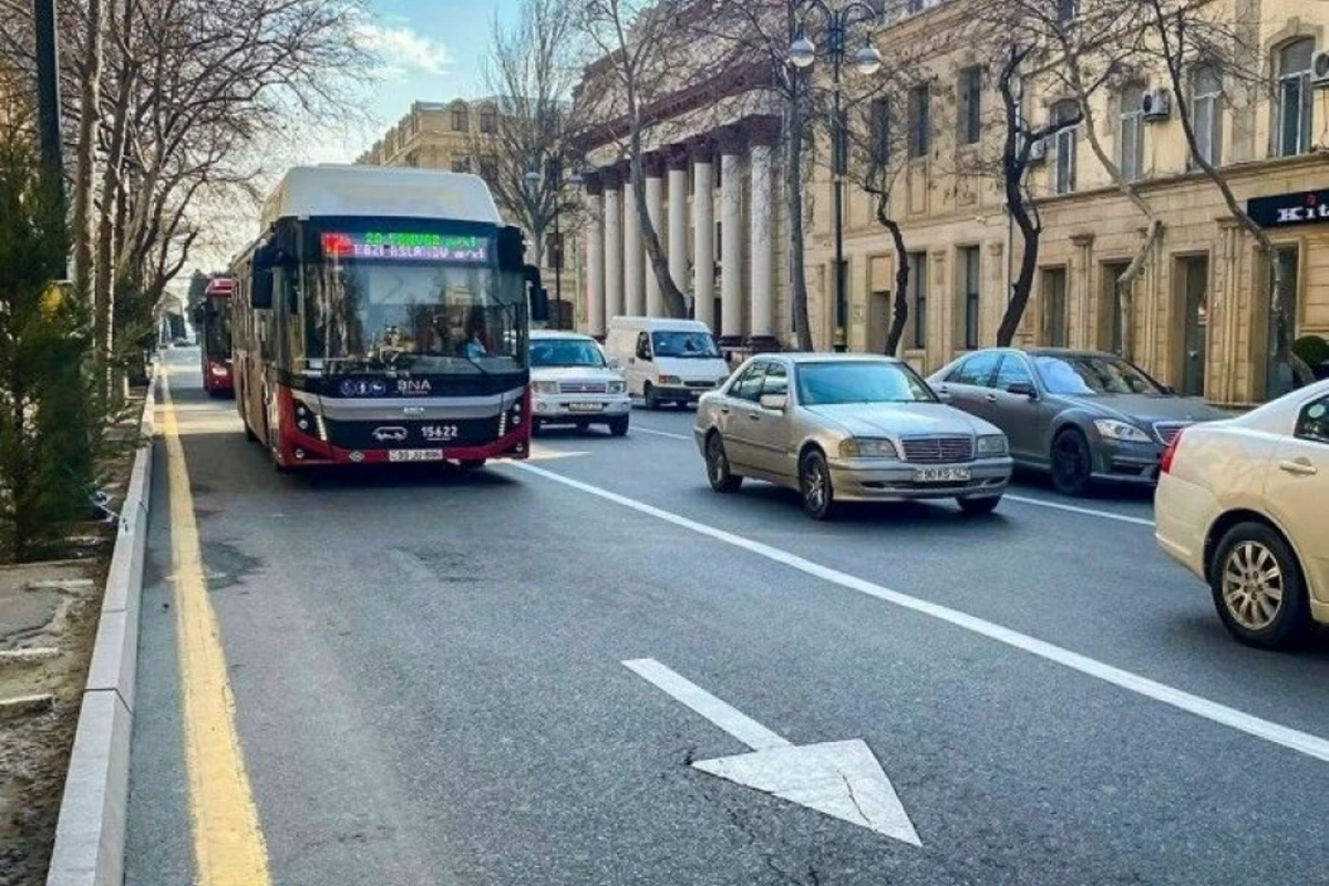Bakıda 158 avtobusun hərəkət intervalında gecikmələr var