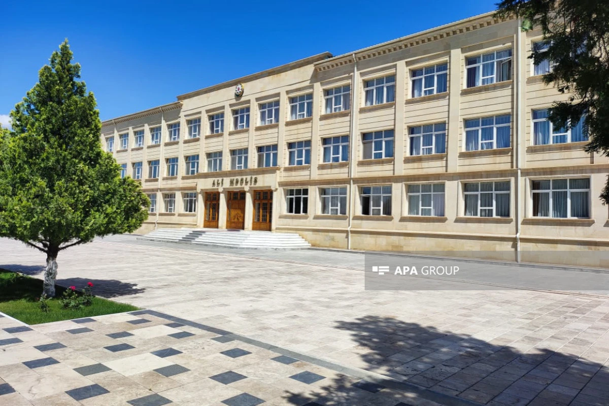 Повышена зарплата депутатов Верховного меджлиса Нахчыванской АР